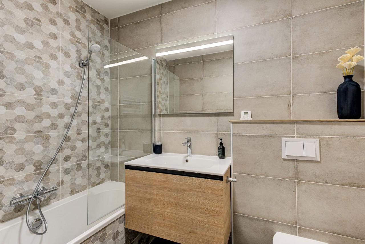 Apartment White Pearl A02 - Alpes Travel - - Sleeps 4 *
